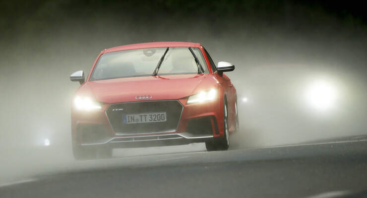 Audi Tt Rs Im Fahrbericht Auto Motor Und Sport