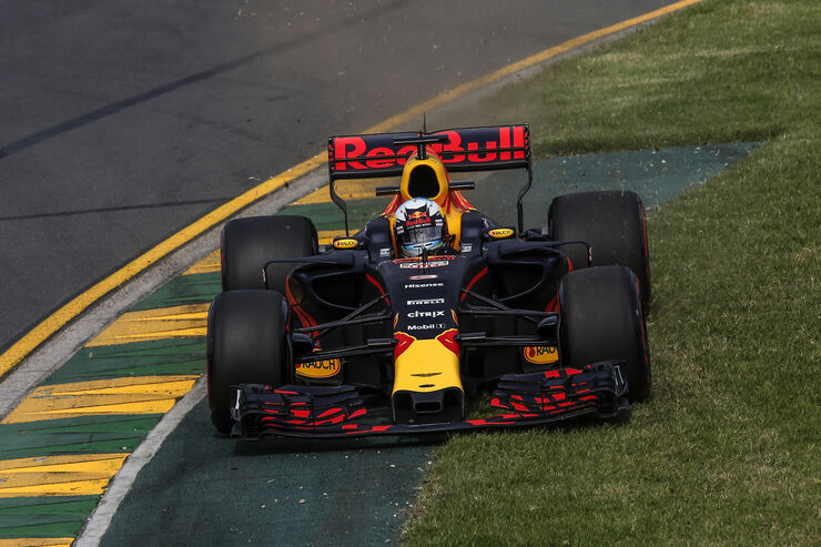 Daniel-Ricciardo-Red-Bull-GP-Australien-