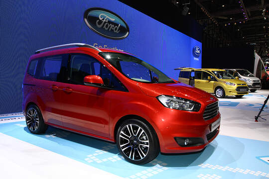 Ford tourneo курьер