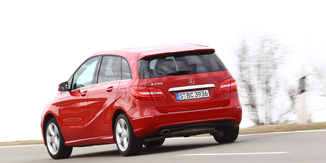 Mercedes B 200 Und C 180 Im Test: Variabel Oder Lieber Klassisch ...