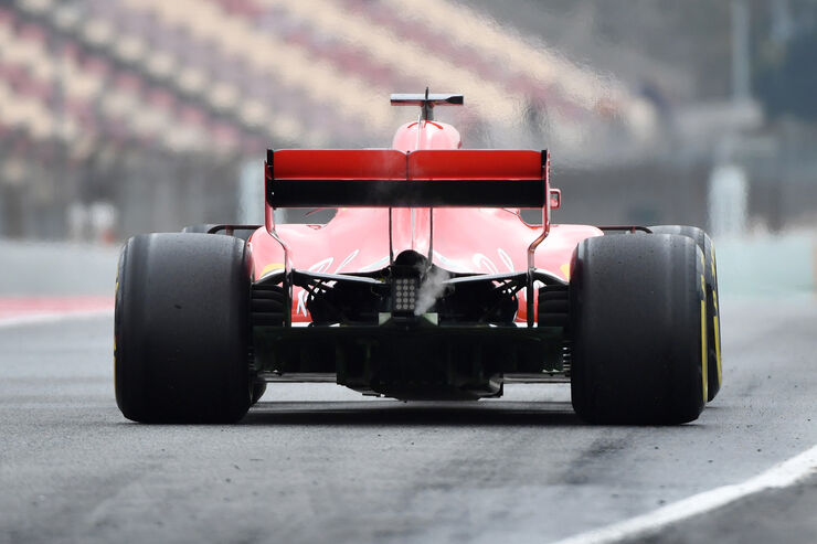 Sebastian-Vettel-Ferrari-Formel-1-Test-B